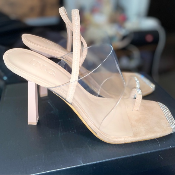 Beautiful sandals - Picture 5 of 7